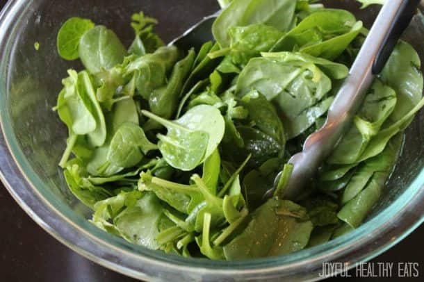 Simple Spinach & Arugula Salad 扔菠菜芝麻菜沙拉的图片