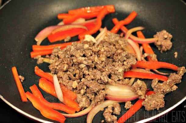 香肠胡椒洋葱肉馅煎蛋饼