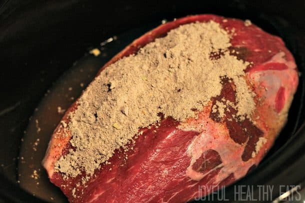 带调味料的生炖肉
