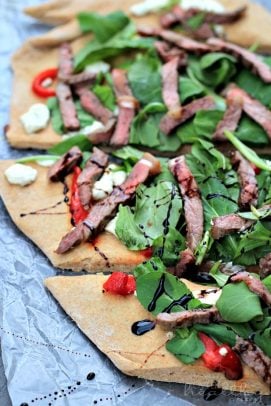 Grilled Asian Short Rib Pizza with Blackberry Hoisin Sauce 四片自制披萨配牛排和香蒜酱