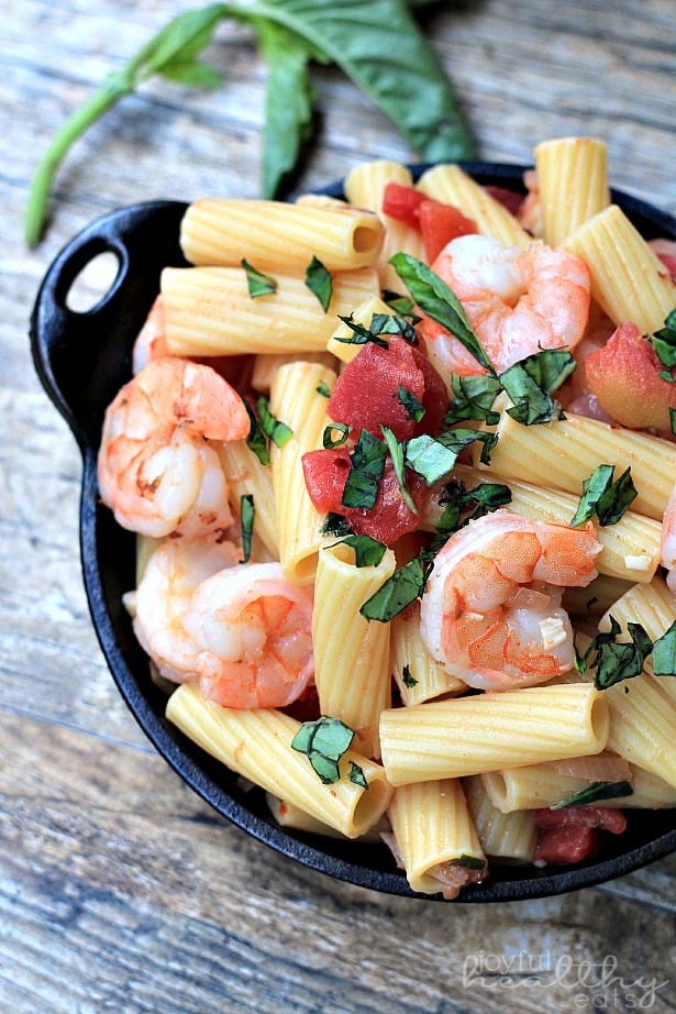 Spicy Shrimp Pasta #pasta #shrimp #seafood #spicy #healthy #light 辣虾意大利面#意大利面#虾#海鲜#辣#健康#清淡