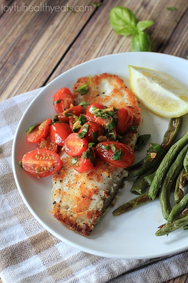 Panco Crusted Tilapia with Tomato Basil Sauce #fish #fresh #healthy #ad #lifeforless #pmedia Panco Crusted Tilapia with Tomato Basil Sauce #fish #fresh #healthy #ad #lifeforless #pmedia