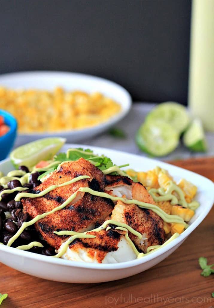 Grilled Tilapia Bowls with Chipotle Avocado Crema 青柠角烤罗非鱼碗