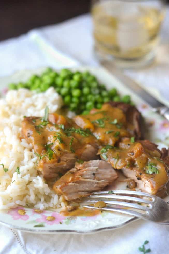 25 Healthy Crock Pot Recipes 慢炖水蜜桃烤猪排配米饭和豌豆