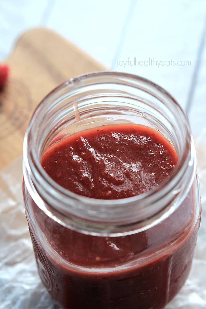 Raspberry Chipotle BBQ Sauce 一罐覆盆子辣椒烧烤酱的图片