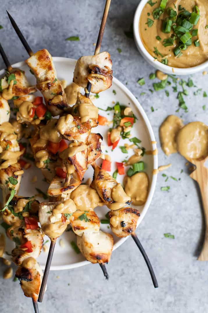 Grilled Sesame Lime Chicken with Spicy Thai Peanut Sauce 烤芝麻酸橙鸡涂上泰国辣味花生酱的图片
