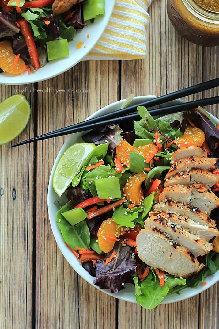 Skip the take-out make this healthy Asian Chicken Salad with Sesame Ginger Dressing in less than 30 minutes! | m.albarakaa.com 不用叫外卖,不到30分钟就能做出这道健康的亚洲鸡肉沙拉,芝麻姜酱!| m.albarakaa.com