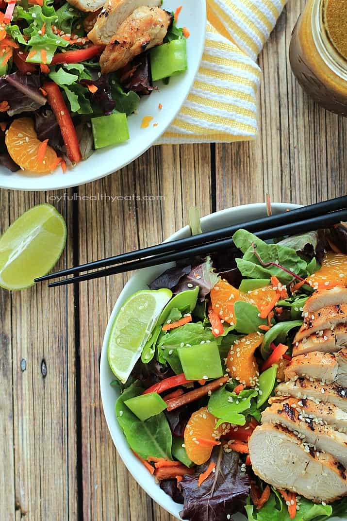 Skip the take-out make this healthy Asian Chicken Salad with Sesame Ginger Dressing in less than 30 minutes! | m.albarakaa.com 不用叫外卖,不到30分钟就能做出这道健康的亚洲鸡肉沙拉,芝麻姜酱!| m.albarakaa.com
