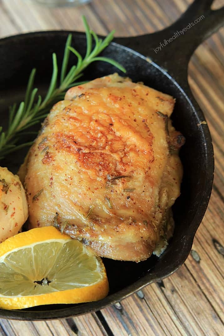 Lemon Rosemary Baked Chicken, full of fresh flavors and done in minutes! | m.albarakaa.com 柠檬迷迭香烤鸡,充满新鲜的味道,在几分钟内完成!| m.albarakaa.com
