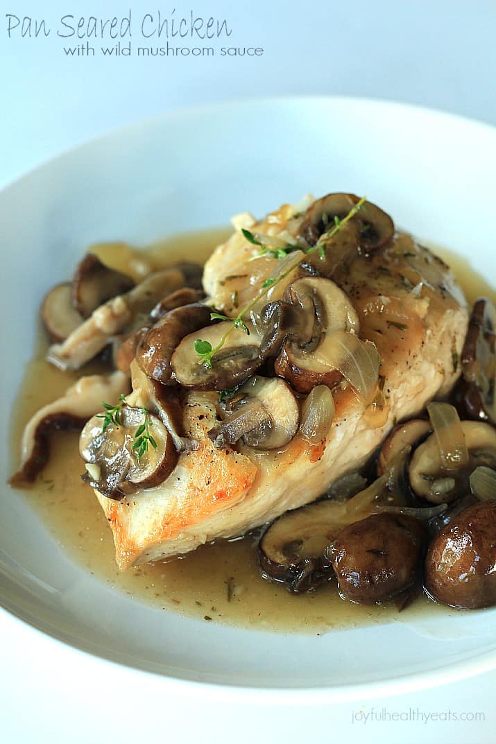 Pan Seared Chicken with a Wild Mushroom Thyme Sauce, one word... amazingness! | m.albarakaa.com #paleo #glutenfree 煎鸡配野蘑菇百里香酱,一个字…尽情的!| m.albarakaa.com #paleo #无谷蛋白