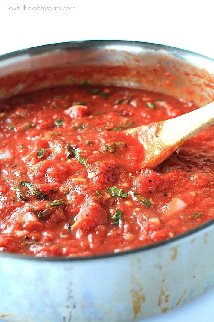 Four Cheese Ravioli with Homemade Marinara Sauce, absolutely delicious and 15 minutes to make! | m.albarakaa.com 自制的蒜蓉酱