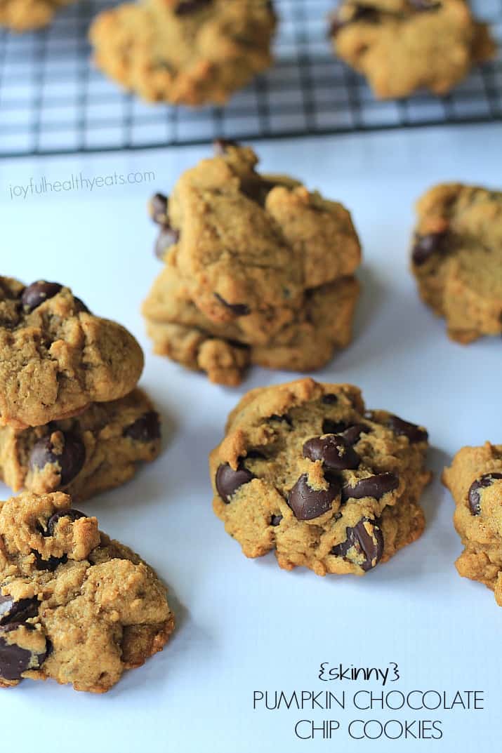 {Skinny} Pumpkin Chocolate Chip Cookies, made with coconut oil... super moist! | m.albarakaa.com #fall #pumpkin #dessert 南瓜巧克力曲奇,用椰子油做的…超级滋润!| m.albarakaa.com #秋天#南瓜#甜点