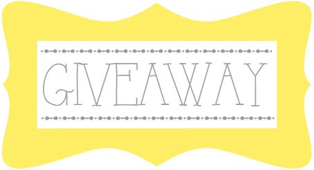 Holiday Baking Giveaway 一个黄色边框写着“赠品”的牌子