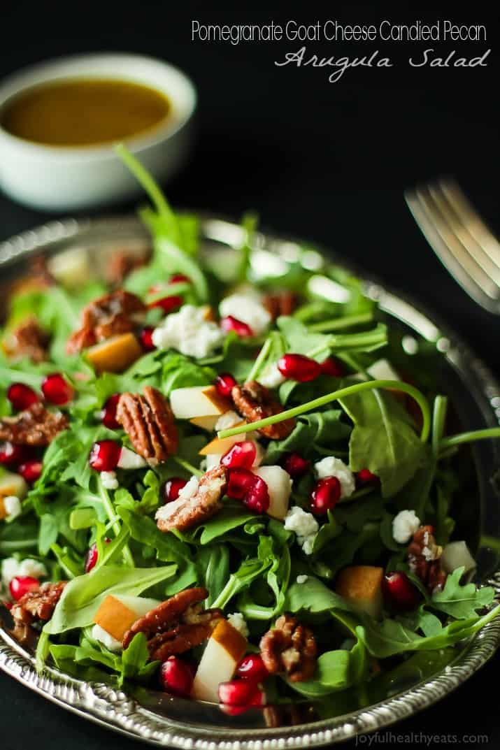 Pomegranate Goat Cheese Candied Pecan Arugula Salad. The perfect salad to change up your holiday menu, easy to make and absolutely delicious! | m.albarakaa.com 石榴山羊芝士蜜饯山核桃芝麻菜沙拉。完美的沙拉改变您的假日菜单,容易制作和绝对美味!| m.albarakaa.com