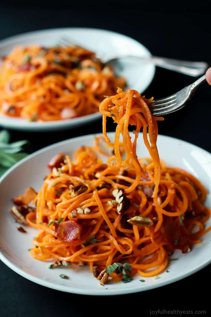 Homemade Sweet Potato Noodles, Brown Butter Sauce, Pecans, and Bacon... what more could you ask for? | m.albarakaa.com 自制甘薯面,棕色黄油酱,山核桃,培根…你还能要求什么呢?| m.albarakaa.com