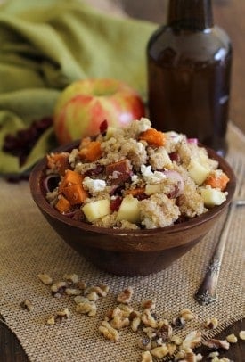 The Ultimate Thanksgiving Recipe Guide with all your favorite heavy hitters, Roasted Turkey, Lump Free Gravy, Homemade Dinner Rolls, and Pumpkin Pie. Come and get it! | m.albarakaa.com 终极感恩节食谱指南与所有你最喜欢的重量级人物,烤火鸡,无块肉汁,自制晚餐卷,和南瓜派。快来拿!| m.albarakaa.com