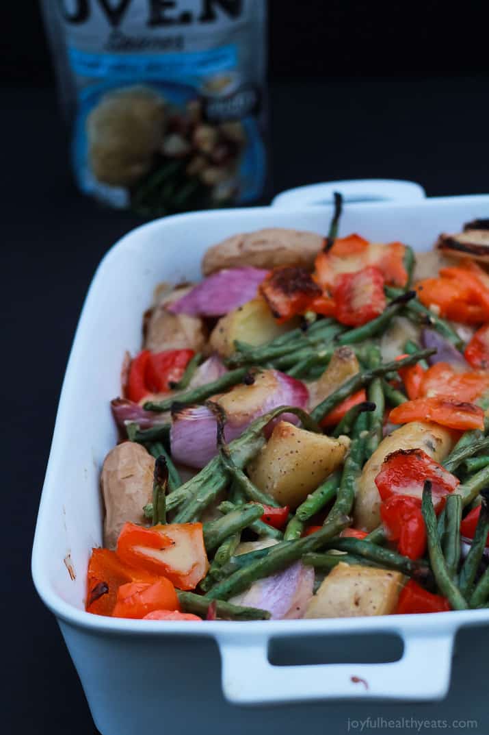 Easy 40 Minute meal that is amazing! One Pot Creamy Garlic Butter Baked Chicken & Vegetables. De-lish! | m.albarakaa.com #ad #CampbellSauces #recipes 简单的40分钟餐是惊人的!一锅奶油大蒜黄油烤鸡和蔬菜。De-lish !| m.albarakaa.com # ad# campbellsauce #recipes