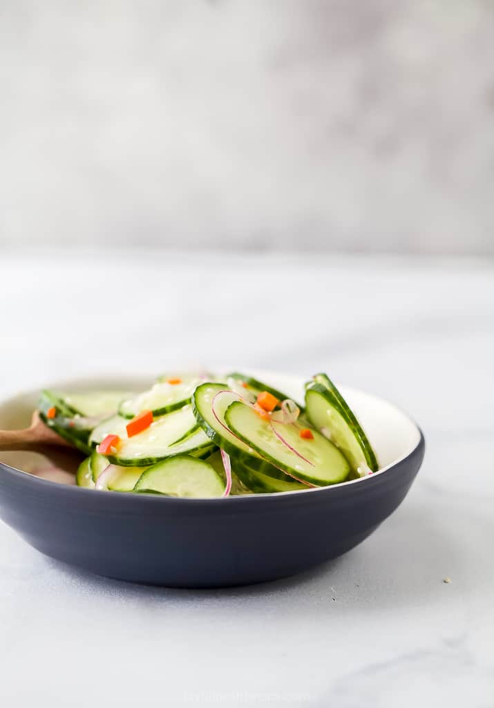 10分钟简易亚洲黄瓜沙拉食谱(不含乳制品)的附图