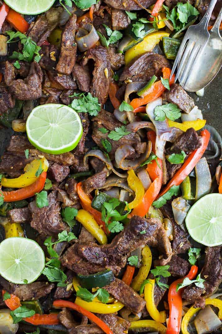 Sheet Pan Steak Fajitas 30分钟平底牛排法吉塔的图片