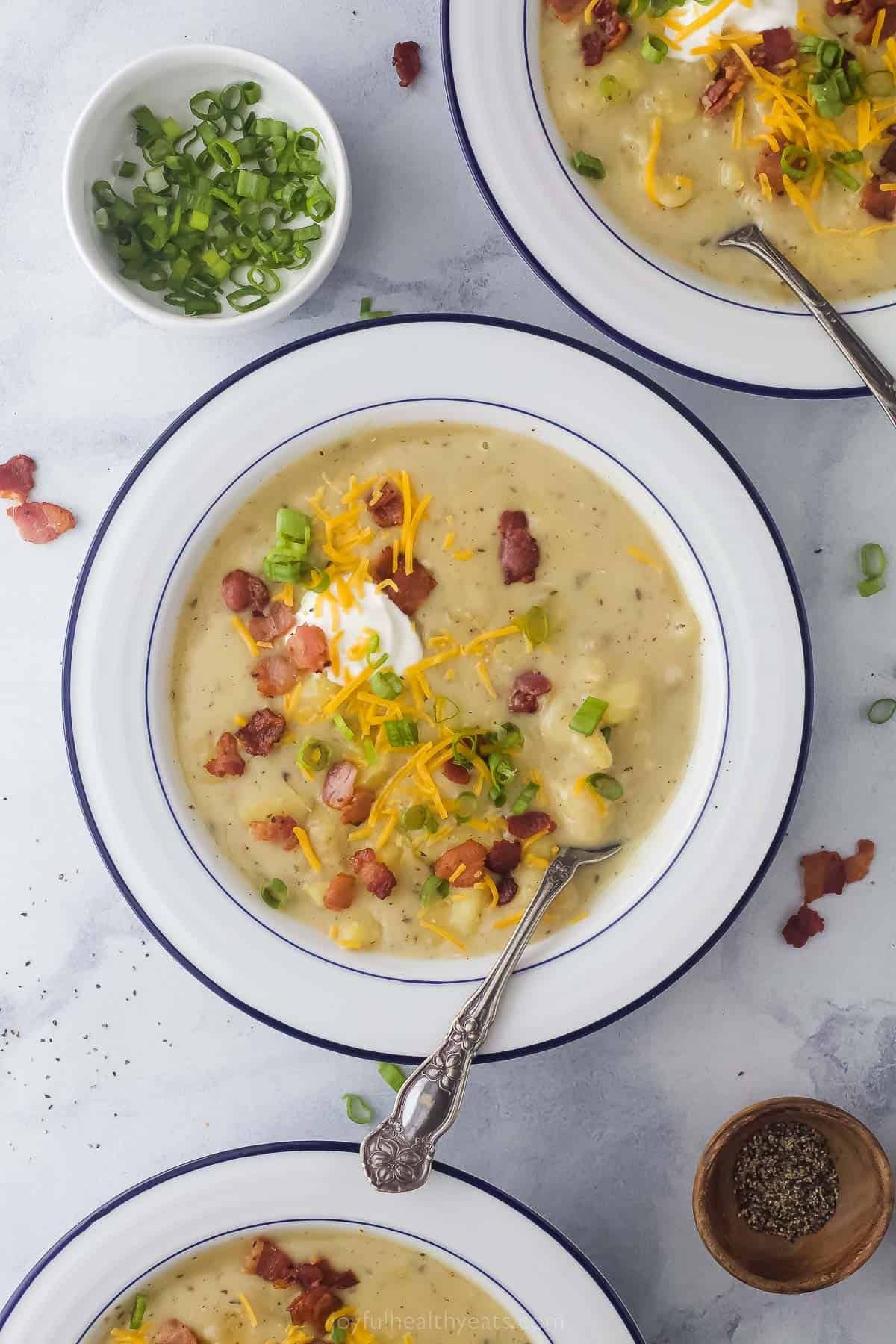 Crockpot Potato Soup Recipe with Hashbrowns: A Creamy and Comforting Delight