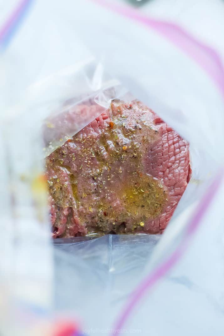 用自封袋腌地中海牛排